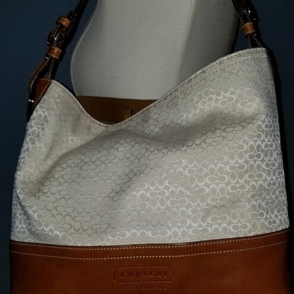 Coach Handbags - Coach Signature Handbag w/Wristlet
